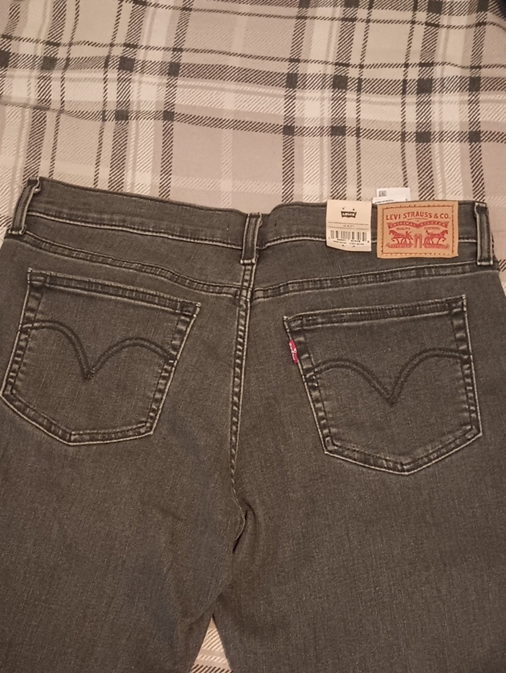 Levi Brand Boyfriend Jeans.